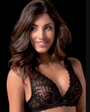LOVE AND BRA-ELENOIRE